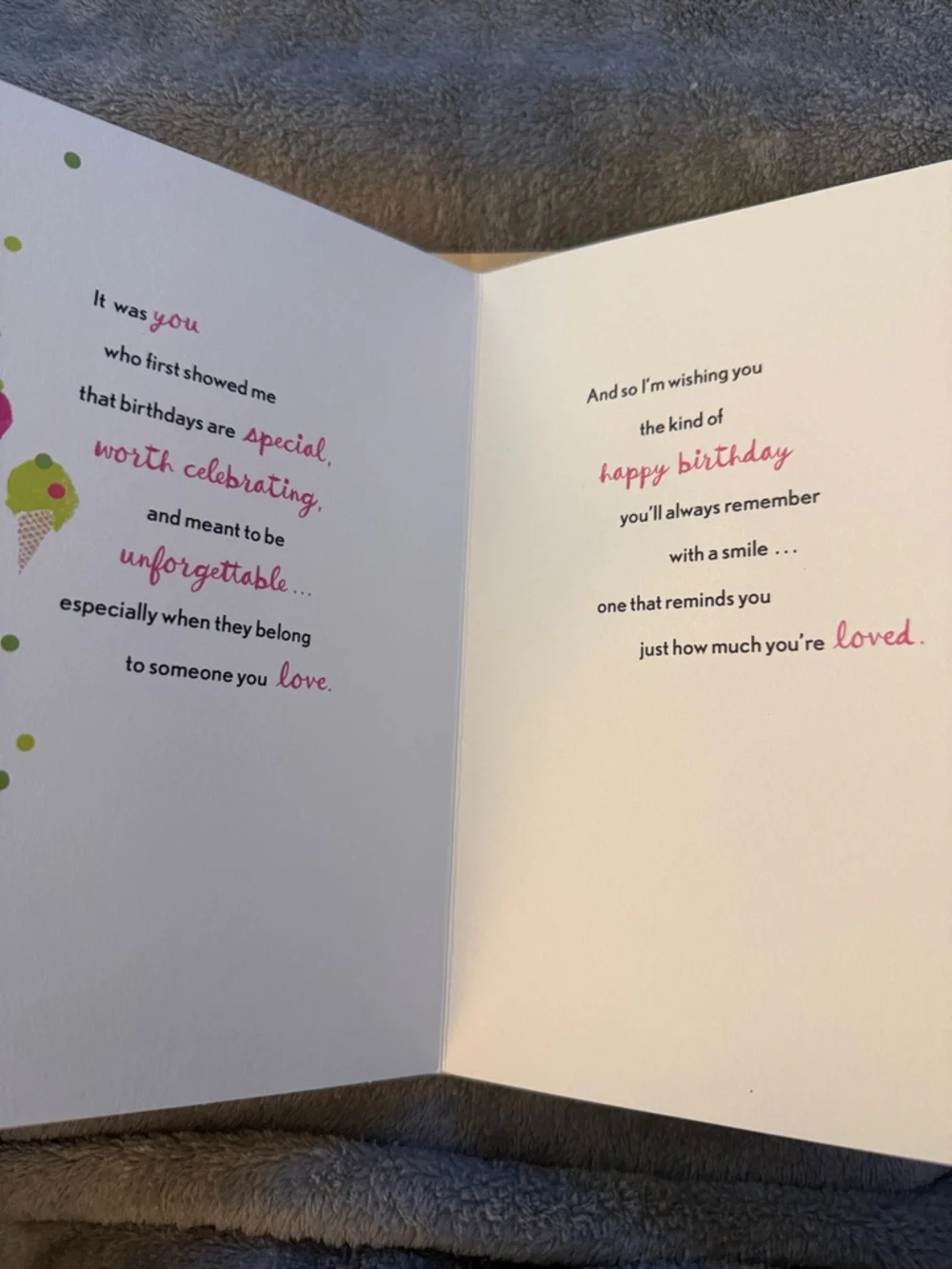 🌻 Bundle of 2 Hallmark Happy Birthday Mom Cards